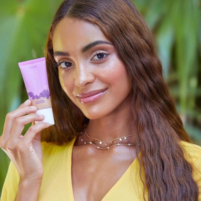 Tarte Crema Hidratante Maracuyá - 25b Beige Claro-medio