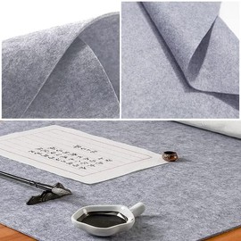 Bocguy Felt Sold by the Metre, Light Grey Felt 3 mm Thick, 250 cm x 30 cm Felt Fabric, Felt Roll Craft Felt, Felt Mat, Felt Underlay for DIY Storage Bag, Patchwork, Sewing, Crafts, Decoration