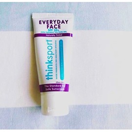 Protector Solar 30 Diario Tintado Thinksport Everyday Face