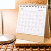 Operitacx 2022 Simple Desk Calendar Minimalist Tabletop Agenda Organizer for