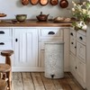 Rustic Farmhouse Decor Trash Can with Lid and Pedal Retro