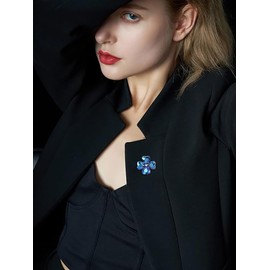 Shamrock Four Leaf Clover Brooch Pin St. Patrick's Day Lucky Irish Clover Lapel Pins Crystal Flower Decor Elegant Dress Boutonniere Corsage for Hat Bag Suit Tie Jewelry Gift for Women Men (Blue)