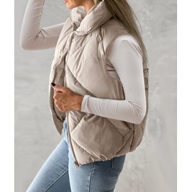 Newffr Women's Quilted Vest Crop Sleeveless Lightweight Warm Puffer Vest Padded Gilet Outerwear