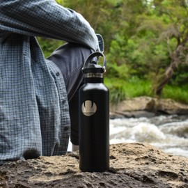 Saber Water Bottle - 1L | Durable Leak Proof Sport Flask | Fast Flow | BPA Free Lid with Carry Loop | Double Wall Vacuum Insulated | Stainless Steel Canteen
