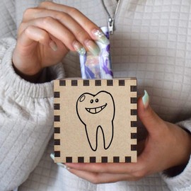 'Smiling Tooth' Money Box/Piggy Bank (MB00067055)