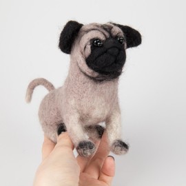 Charivna Mit Felting kit Pugdog V-149C
