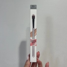 IT Brushes for ULTA Airbrush Essential Concealer Brush #144 - Precision Blending