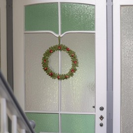 Én Gry & Sif Door Wreath, Handmade & Fair Trade Felt Wreath, Scandinavian Decoration for Autumn, Winter, Christmas, Christmas Wreath, Dark Green with Red Berries, Diameter 30 cm