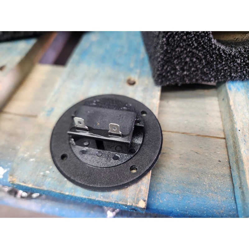 Kuztomboxes Dual 6x9" Universal Speaker Boxes Heavy duty Liner Sprayed