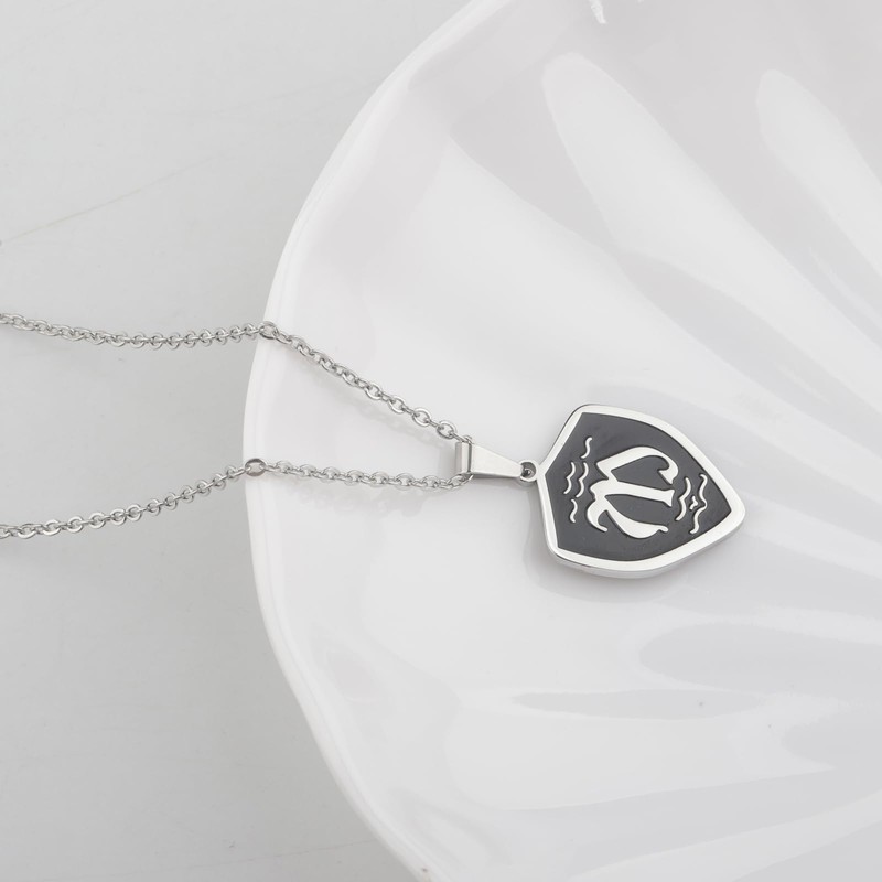 Hope Mikaelson Family Crest Pendant Necklace Vampire Girl Jewelry, Metal