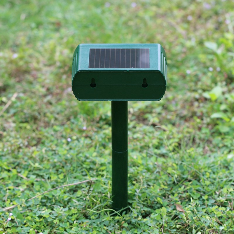 Solar Powered LED Animal Repeller Ultrasonic Waterproof Animal Repellent for