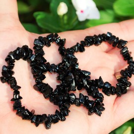 Zenergy Gems [1] CHARGED 7" Black Tourmaline Crystal Chip Bracelet Tumble Polished Stretchy + Selenite Heart Charging Crystal Included (HEALING ENERGY/PSYCHIC PROTECTION)