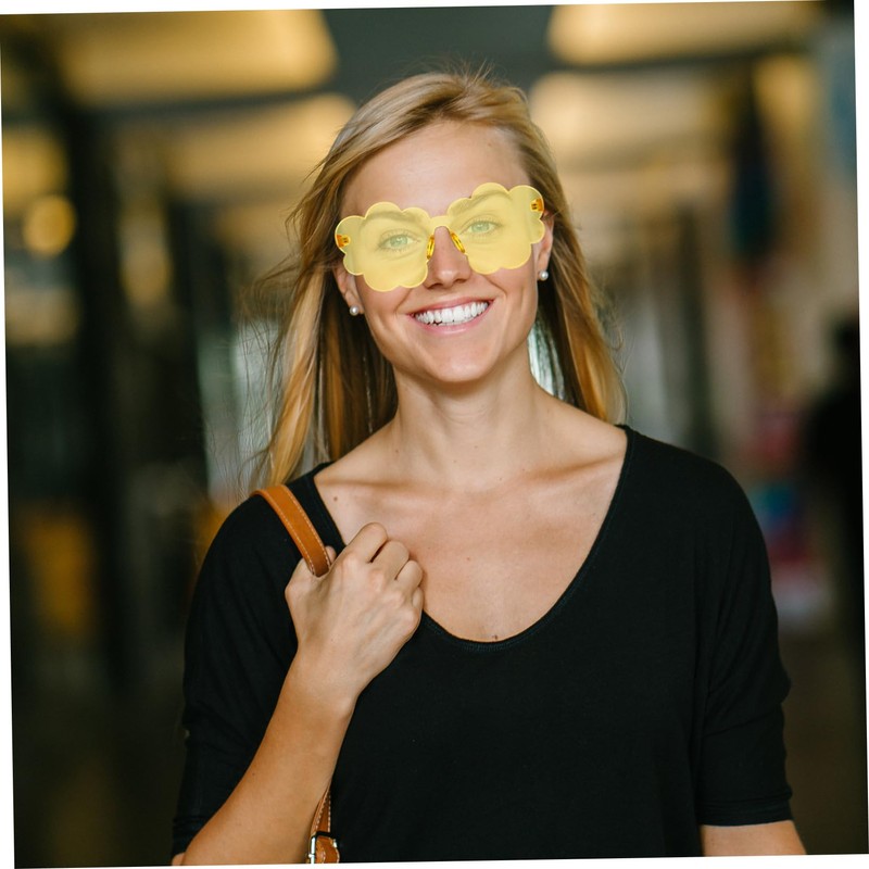 SAFIGLE Frameless Cloud Sunglasses for Women Adorable Heart-shaped Design for