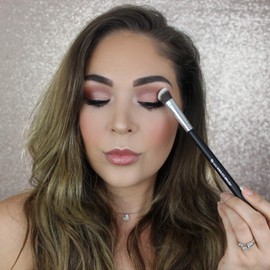 Basic Travel 7pc Makeup Brush Set - Beauty Junkees Professional Make Up Brushes for Full Face Foundation, Contour, Highlighter, Eyeshadow, Blending, Eyebrows, Black Labeled, Affordable