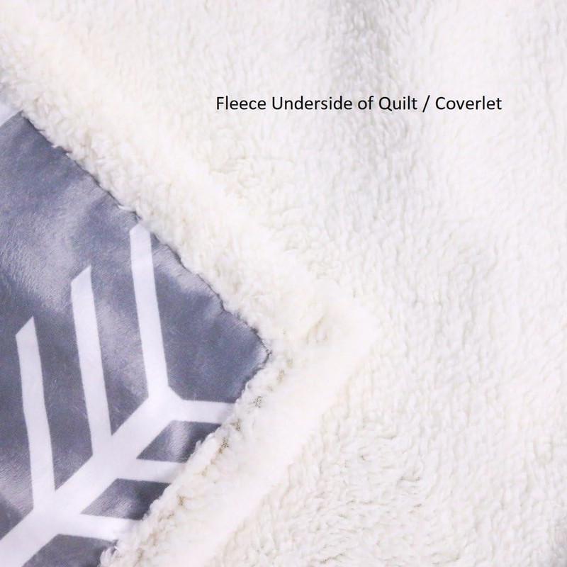 Moses Basket Crib Light Weight Quilt Coverlet with Soft Fleece