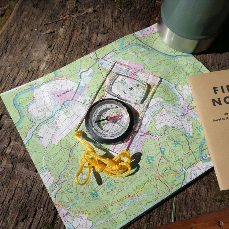 Herbertz Ruler Compass with Magnifier, 360 Degree View, Clear Base