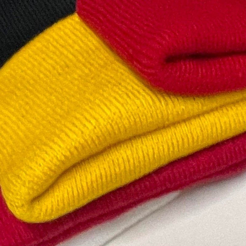 COUVER Womne Winter Cozy Acrylic Knit Beanie Hat with POM