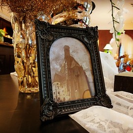 BILXIM 4x6 Vintage Picture Frame, Antique Black Ornate Arched Photo Frame for Wall Hanging or Tabletop Display, Retro Gothic Home Decor, Photo Gallery Art