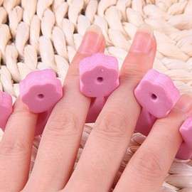 Manicure Helper Fixing Sponge Nail Care Grooming Tool 1p / 매니큐어 헬퍼 고정 스펀지 네일 관리 정리 도구 1p
