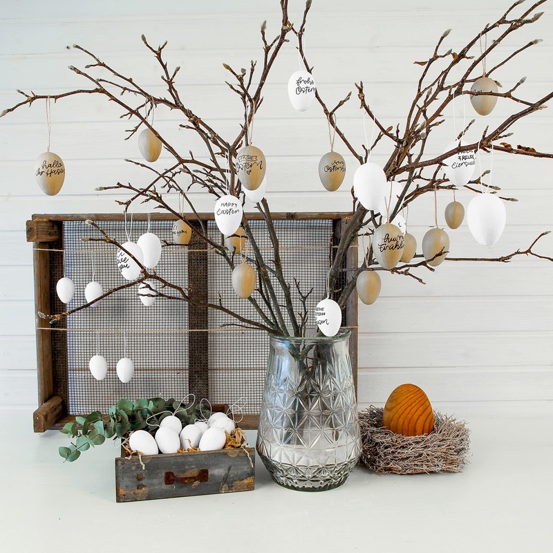 12 white papier-mâché Easter eggs | Classic Easter decoration for