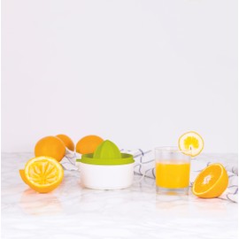 Amuse Manual Juicer Citrus Lemon Lime Orange Squeezer Fruit Press Built In Cup with Spout & Handle BPA Free