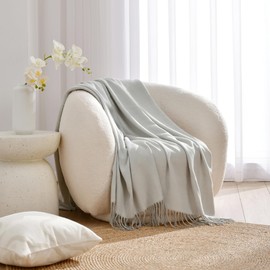 Cadence & Co. Huxley Herringbone Throw Blanket 130x180cm Warmth and Comfort Wool Like Feel Acrylic Yarn Fabric Soft & Cosy Snuggle Throw Lightweight Machine Washable Fade Resistant - Soft Grey