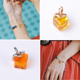 Zayookey Pack of 26 Cube Jewellery Pendants Crystal Charms Beads DIY Crystal Charms for Necklaces Bracelet Earrings Jewellery Making Accessories Jewellery Making Pendants, Alloy, crystal