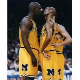 JALEN ROSE & CHRIS WEBBER MICHIGAN WOLVERINES 8X10 SPORTS ACTION PHOTO (L)