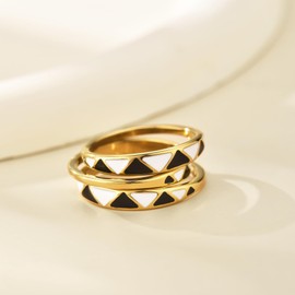 Kainier Triangle Signet Rings Polished Black and white Checkerboard Bands Knuckle Statement Pointer Finger Ring Comfort Fit Size 5-10(6, Triangle rings)