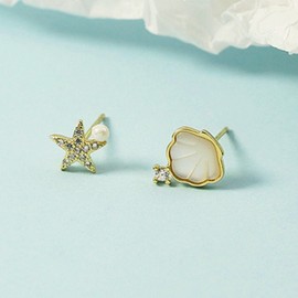 Pearl Earrings for Women Rhinestone Starfish Earrings Asymmetric Sea Beach Animal Earrings Gold Pearl Starfish Shell Stud Earrings Dainty Pearl Jewelry Gift for Women (Style-B)