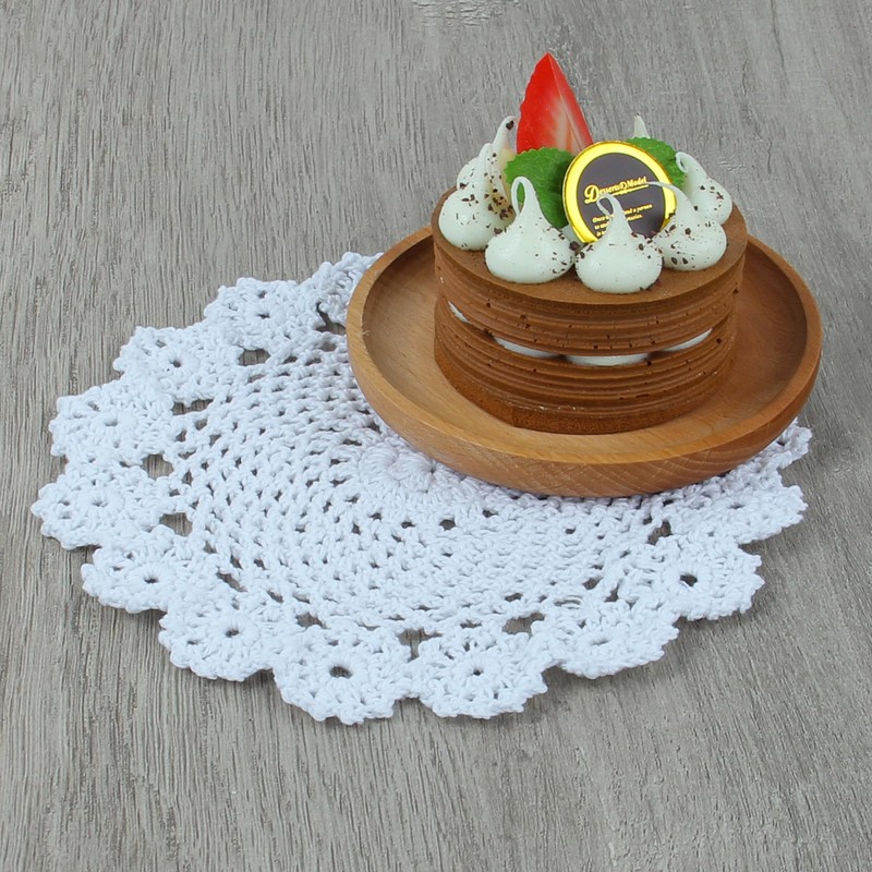 kilofly Crochet Cotton Lace Table Placemats Doilies Pack, 4pc, White,