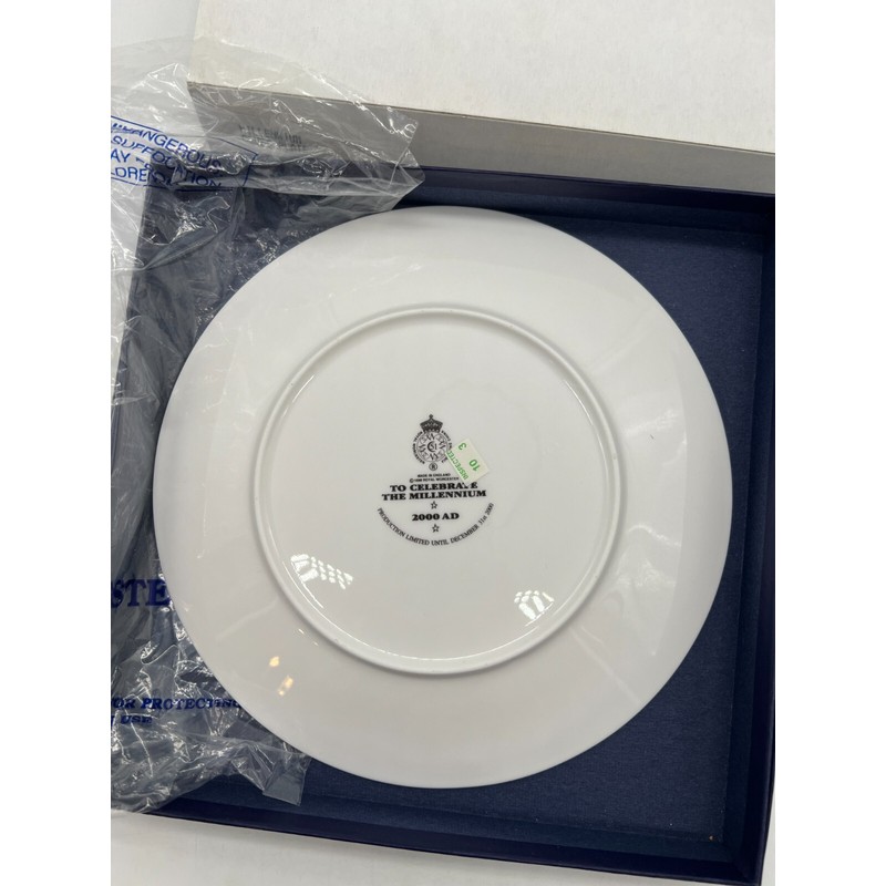 Royal Worcester Free Ship - Royal Worcester 2000 To Celebrate