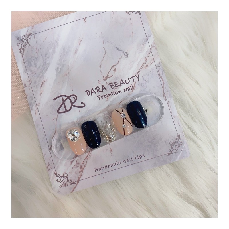 Next day delivery⭐V-cut stone gorgeous nails⭐ / 다음날발송⭐브이컷스톤 화려한네일⭐