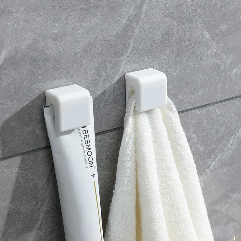 Resdenio Toothbrush Holder Wall Mounted, 2pcs Suction Cup Toothbrush Holders