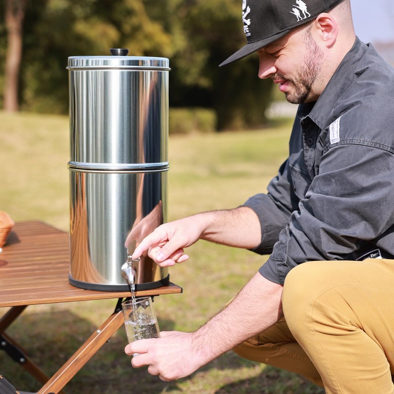 LYCDMONT 2.25G Ultra-Filtration Gravity Water Filter System，304 Stainless Steel Countertop