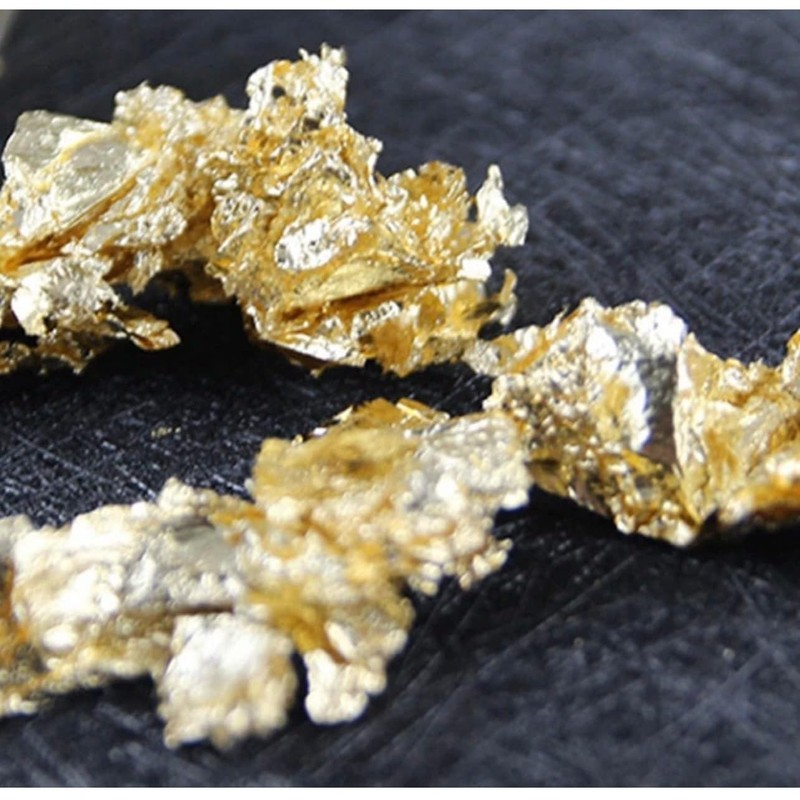 D02 SPRINKLES HOJA DE ORO COMESTIBLE. 16x16cm EN BOTE