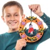 Baker Ross AX256 Halloween Wreath Kits - Pack of 3,