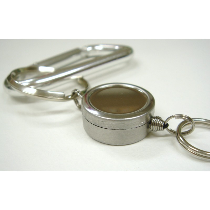 Includes 207 Reel Key Chain 2.4 inches (60 mm) Carabiner