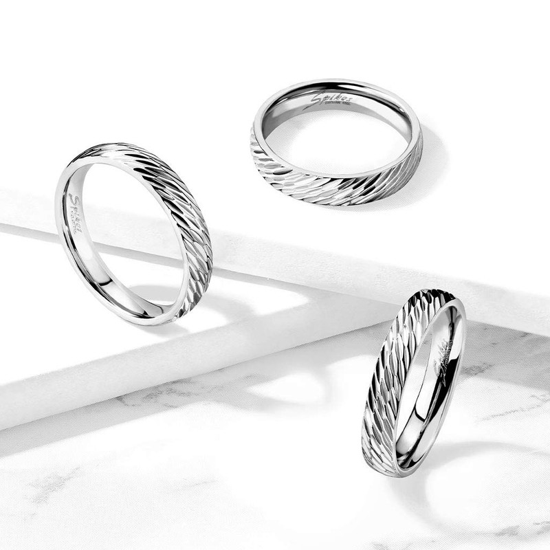 Bungsa .316L Stainless Steel Diagonal Diamond Cut Ring / Sizes