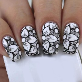 CEWEWP Spring Flowers Press on Nails Medium Square Fake Nails with Black White Flowers Pattern Design False Nails Acrylic Nails Glossy Full Cover Glue on Nails Cute Stick on Nails for Women 24Pcs