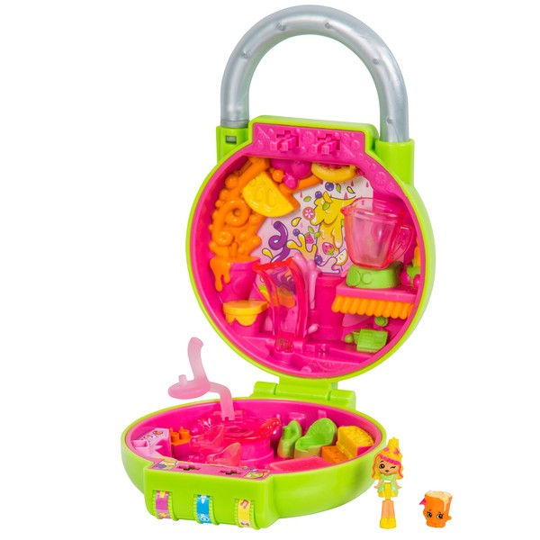 Shopkins Lil' Secrets- Collectable Mini Playset with Secret with Shoppie Toy Inside - Cutie Fruity Smoothies