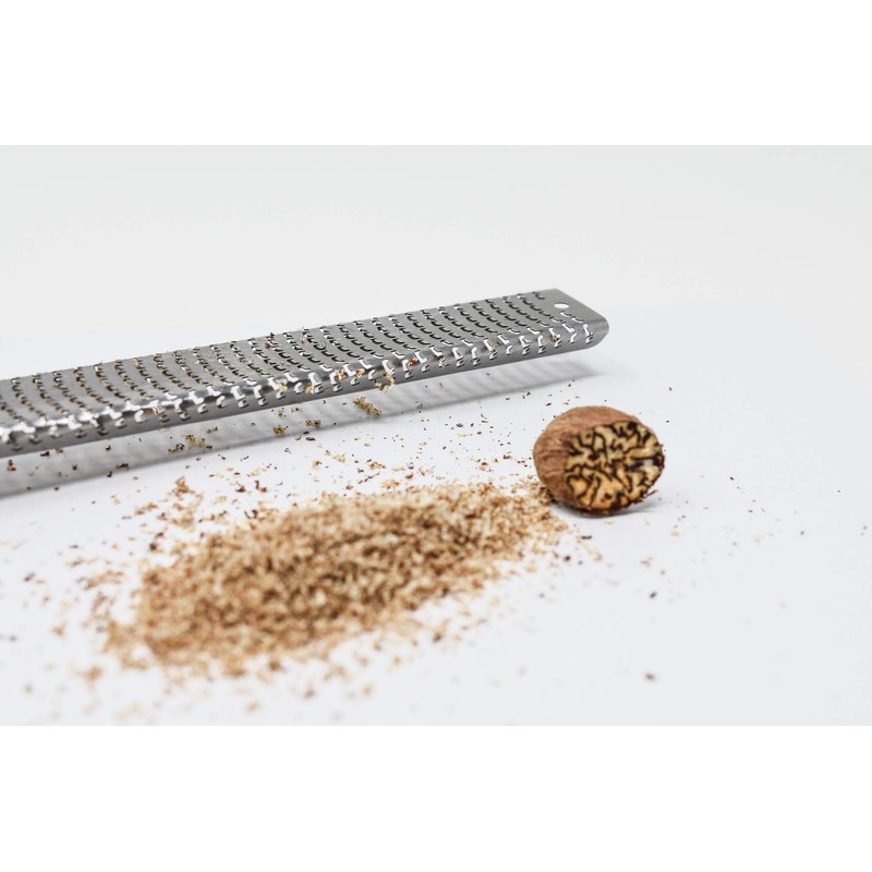 Whole Nutmeg by Slofoodgroup (Grown in Sri Lanka ) (2