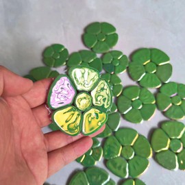 1.1 LB Random Iridescent Flower Ceramic Mosaic Tiles for DIY Crafts,3 Size Flowers Mosaic Pieces for Artwork,Photo Frames,Cups,Flower Pots,Fish Tank,Vases,Make Stepping Stones (Green)