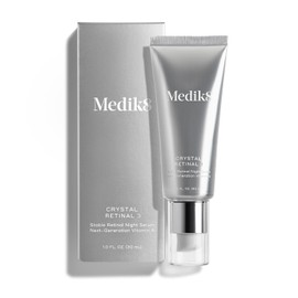 Medik8- RENUEVA Y REVITALIZA. Descubre una piel pura y joven con Medik8 Crystal Retinal, un sérum único que reinventa el cuidado de la piel con vitamina A. Formulado con retinaldehído, ácido hialuróni