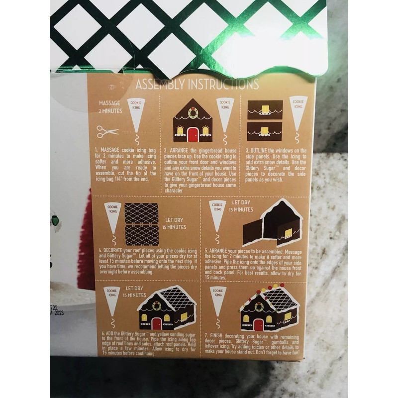 Bakery Bling Ready to Biuld Designer Gingerbread House Kit:26.4oz/749