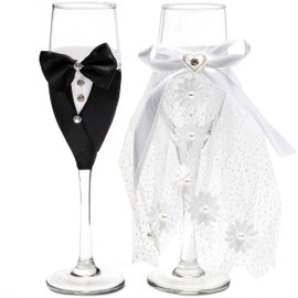 Bride and Groom Glass Champagne Flutes (Set of 2)