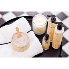 Stoneglow Modern Classics - Orris & Ylang Ylang - Scented Body Scrub Smoothie 310 grams