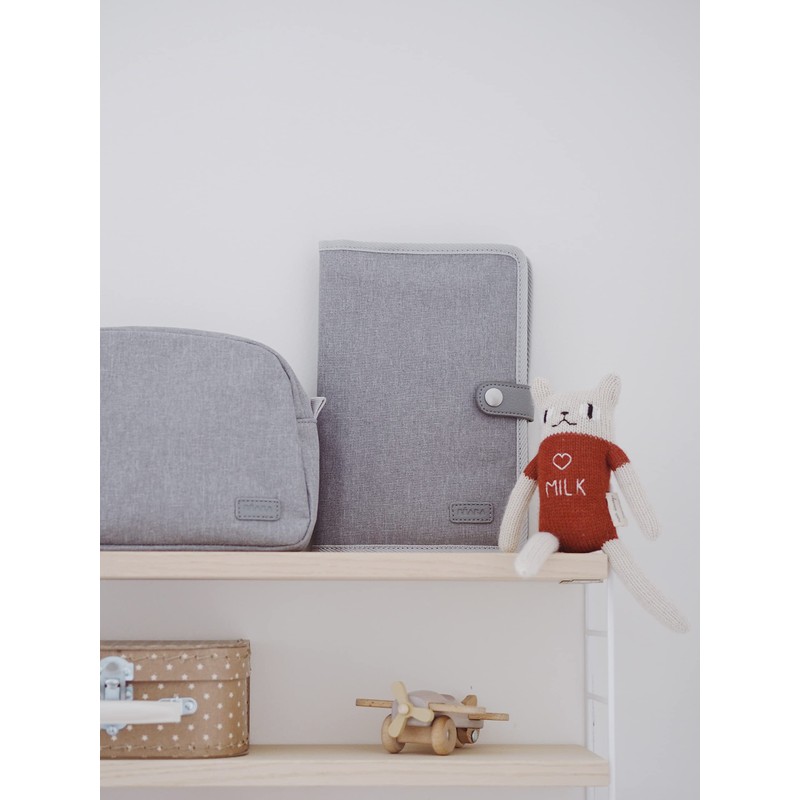 Béaba Geneva Waterproof Fabric Toiletry Bag with 2 Inner Pockets