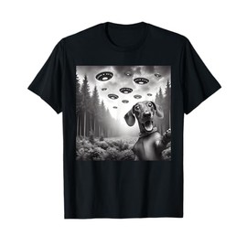 Funny Dachshund Dog Selfie With UFO Alien UFO Themed Stuff T-Shirt