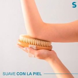SOVICO - Cepillo Natural de Madera con Cerdas Naturales - Ideal para el Cuidado Corporal y Facial - Cepillo con Cerdas Suaves y Amigables con tu Piel - Perfecto para Exfoliar y Limpiar todo tipo de Piel - Limpieza de Superificies de Todo Tipo con un Cepil